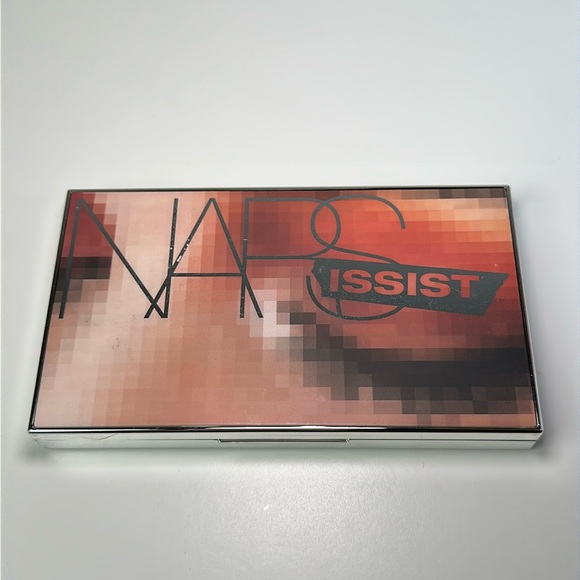 NARS Narsissist Wanted Palette - Picture 2 of 2